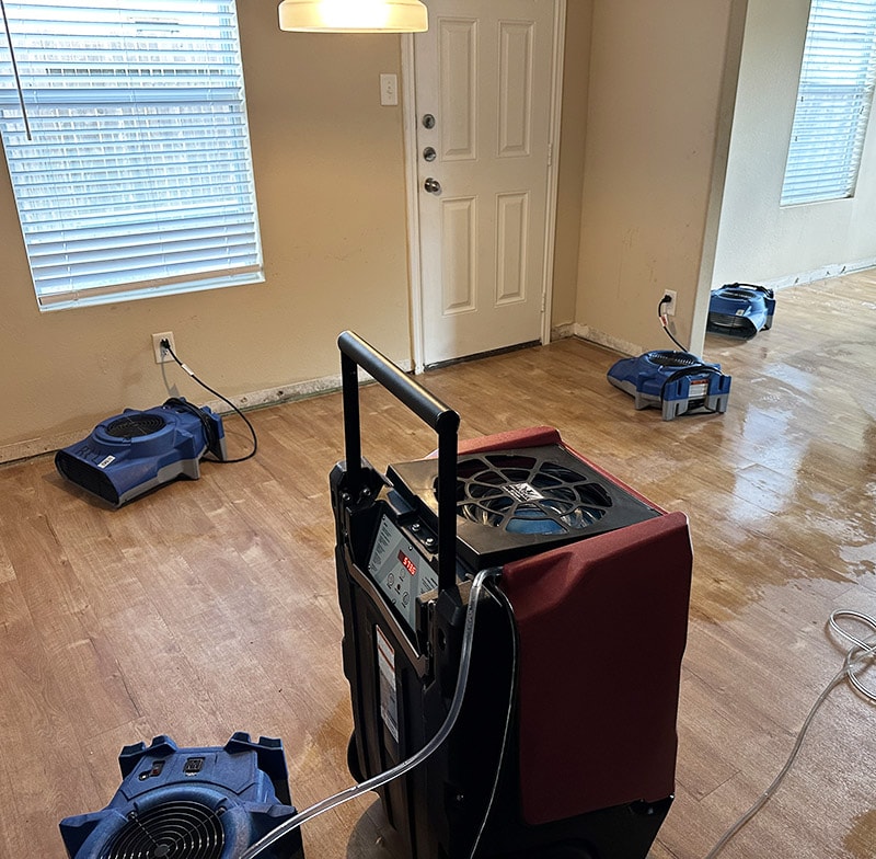 setting-up-drying-equipment-for-water-damage