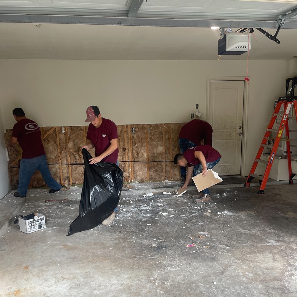 removing-a-portion-of-sheetrock-damaged-by-water